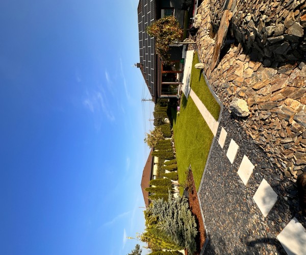 Rzeczki na ogrodzie